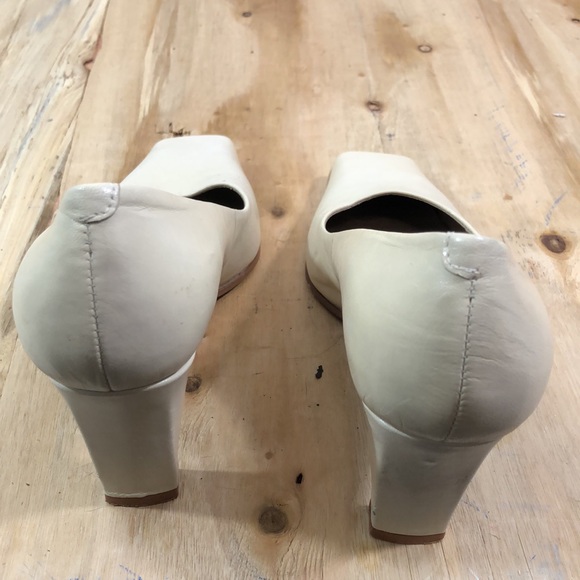 Nine West Leather Pumps in Cream 90s y2k Square Toe 6.5 - Picture 4 of 8